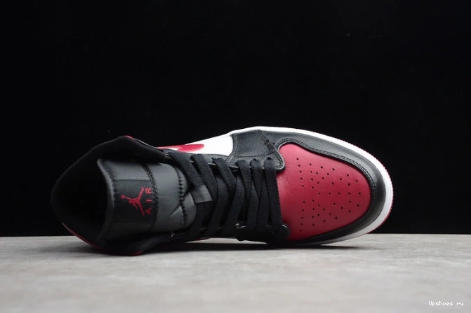 Jordan  1 Air Mid Bred Toe 554724-066 0522